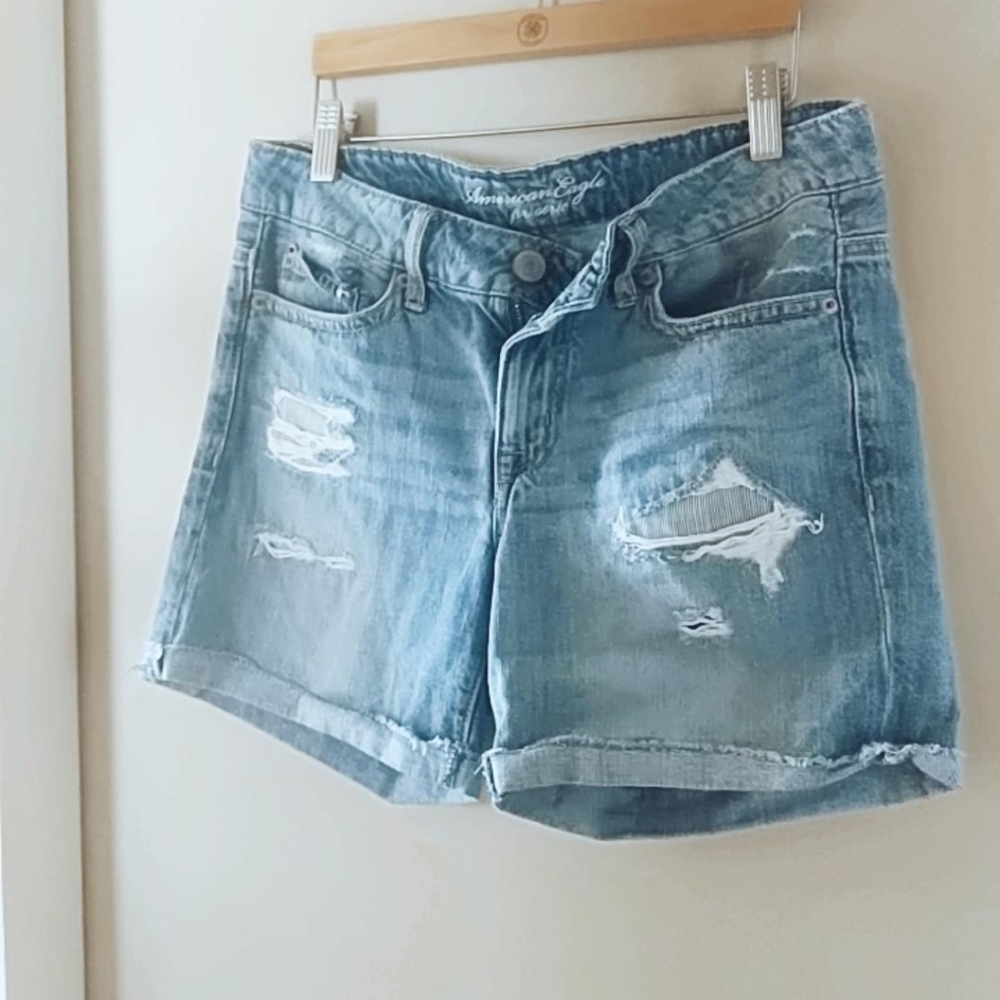 American Eagle / jean shorts